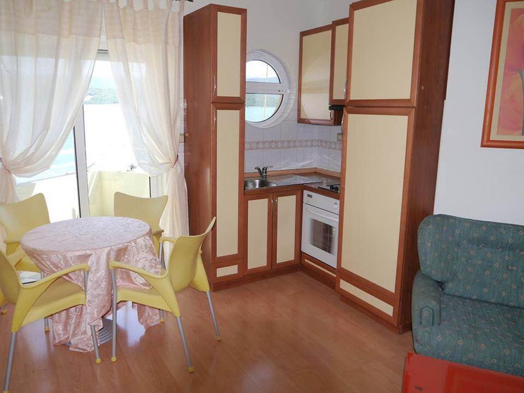 Apartment Iva Klek Bilik gambar